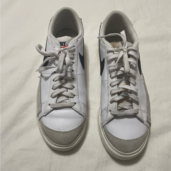 Nike Blazer Low Platform - Picture 2 of 6